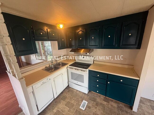 property at 715 College Ave