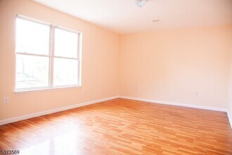 111 Highland Ave-Unit -2 in Newark, NJ - Building Photo - Building Photo