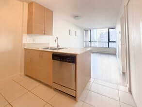 928-1928 Homer St in Vancouver, BC - Building Photo - Building Photo
