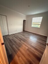 819 SW 147th Ave in Pembroke Pines, FL - Building Photo - Building Photo