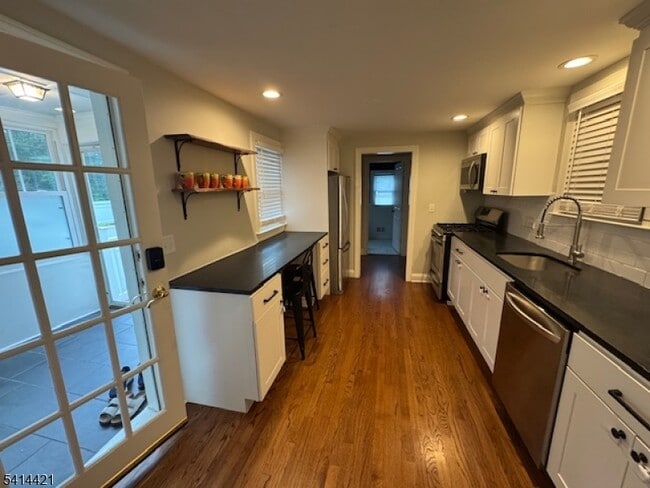 389 South St in Morristown, NJ - Building Photo - Building Photo