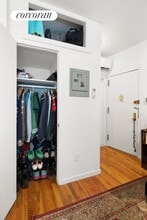 323 W 89th St in New York, NY - Building Photo - Building Photo