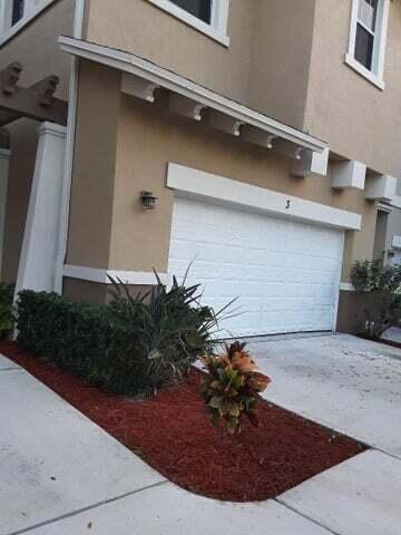1750 Mission Ct in West Palm Beach, FL - Building Photo - Building Photo