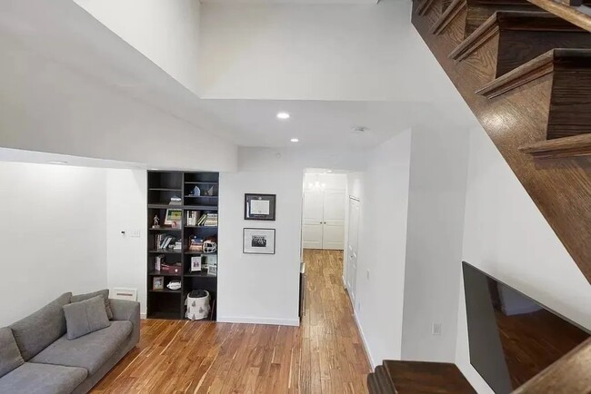 88 Greenwich St in New York, NY - Building Photo - Building Photo