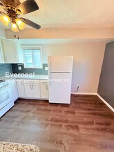 9433 Sylvia St in Taylor, MI - Building Photo - Building Photo