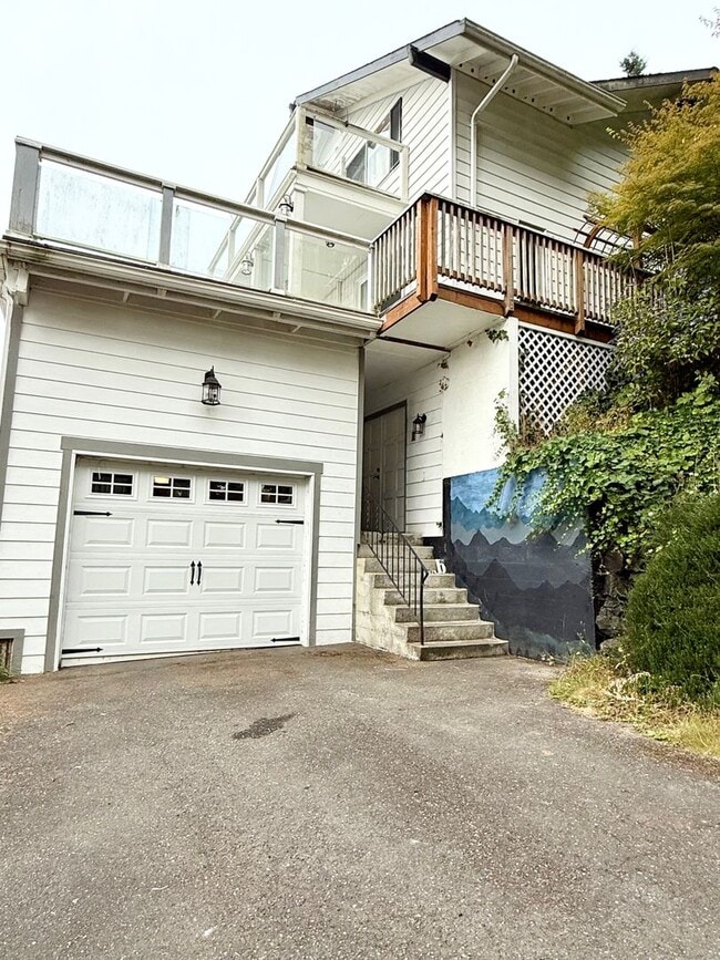 property at 1327 Jacobsen Blvd