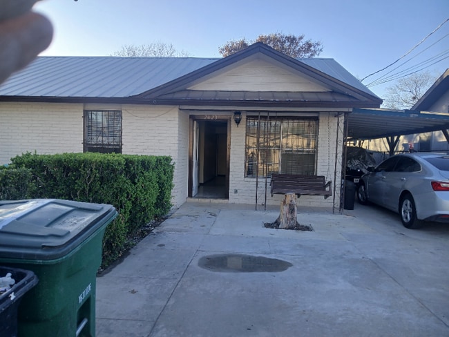 2623 Dahlgreen Ave in San Antonio, TX - Building Photo - Building Photo