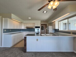 7753 Yakima Valley Hwy in Zillah, WA - Building Photo - Building Photo