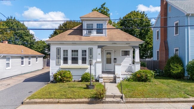 property at 6 Howe St