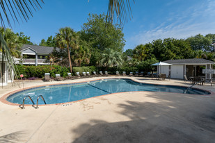 Plantation Flats in Charleston, SC - Building Photo - Building Photo