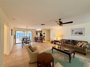 2460 W Marion Ave in Punta Gorda, FL - Building Photo - Building Photo