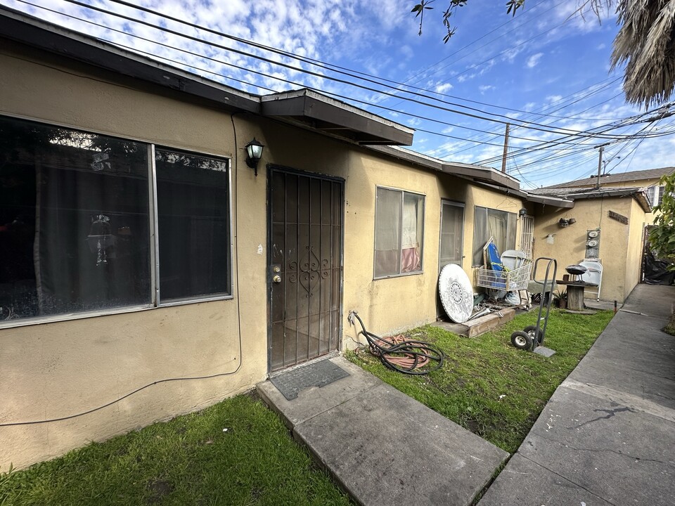 11464 Copeland St in Lynwood, CA - Building Photo