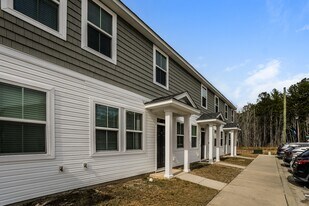 105 Morning Line Dr, Unit 13 in Moncks Corner, SC - Building Photo