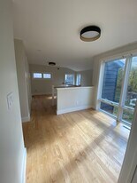 81 Havermans Ave in Troy, NY - Building Photo