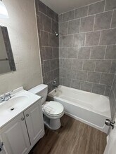 4211 35th St in Lubbock, TX - Foto de edificio - Building Photo