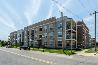 Uptown Flats in Memphis, TN - Building Photo - Building Photo