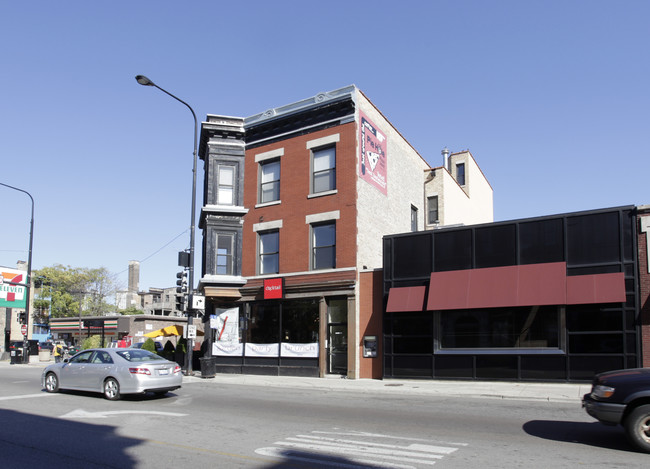 3359 N Halsted St in Chicago, IL - Foto de edificio - Building Photo