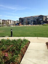 1250 Gusty Loop, Unit 6 in Livermore, CA - Building Photo - Building Photo