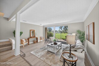 7622 Las Palmas Way in Jacksonville, FL - Building Photo - Building Photo