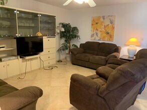 750 Burgundy P in Delray Beach, FL - Building Photo - Building Photo