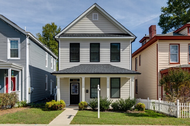 property at 313 W 26th St