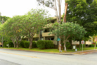 1501 Ralston Ave in Burlingame, CA - Foto de edificio - Building Photo