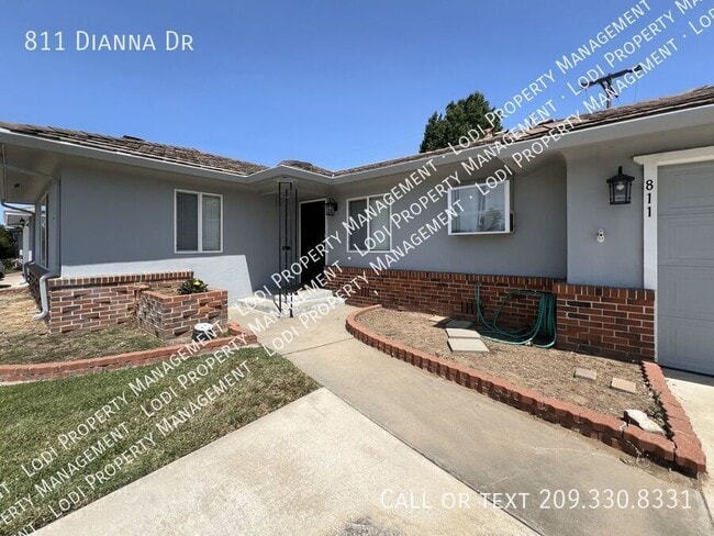 811 Dianna Dr in Lodi, CA - Building Photo - Building Photo