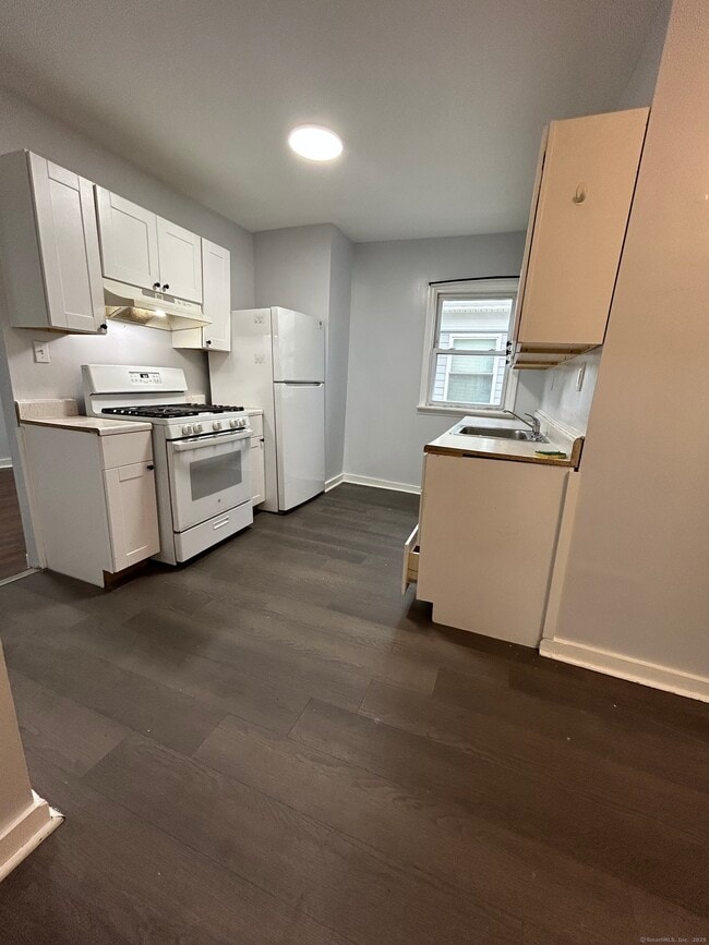173 5th St in Bridgeport, CT - Building Photo - Building Photo