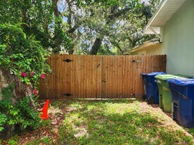 8212 N Dakota Ave in Tampa, FL - Building Photo