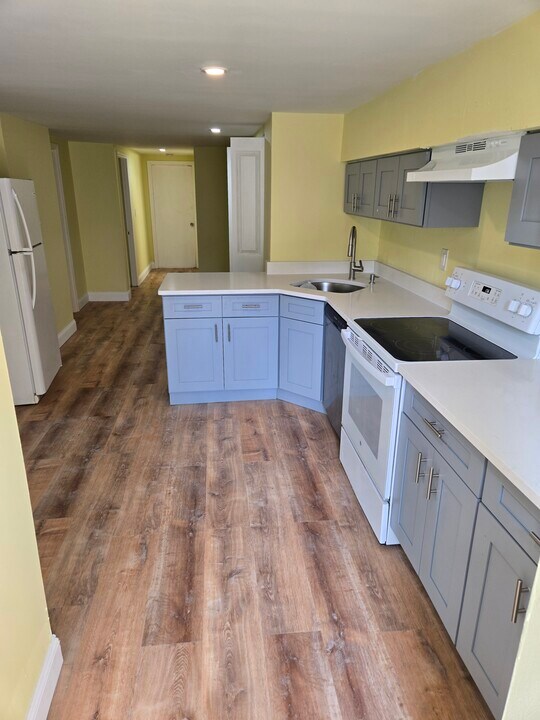 30 Fero St, Unit 1 in Yonkers, NY - Building Photo