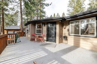 2352 NW Marken Pl in Bend, OR - Building Photo - Building Photo