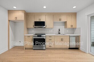4645 N Maple Grove Rd in Boise, ID - Building Photo - Building Photo