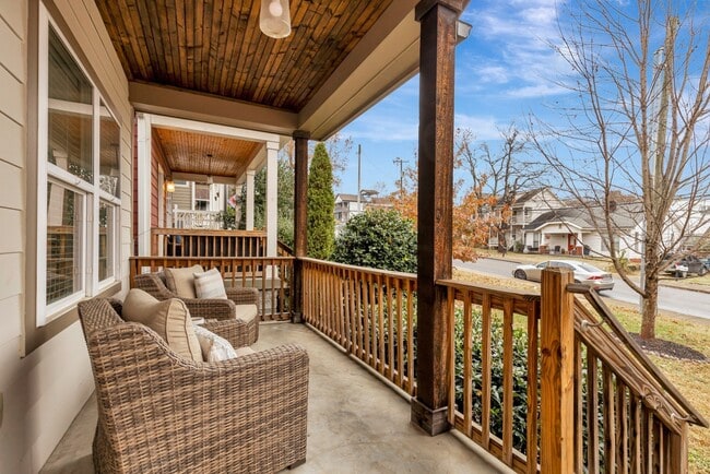 1302A Stainback Ave in Nashville, TN - Building Photo - Building Photo