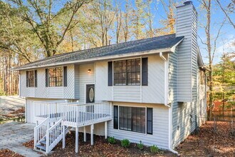 427 Ridgetop Dr NW in Acworth, GA - Building Photo - Building Photo