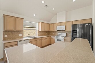 1627 Pebble Brk in Missouri City, TX - Building Photo - Building Photo