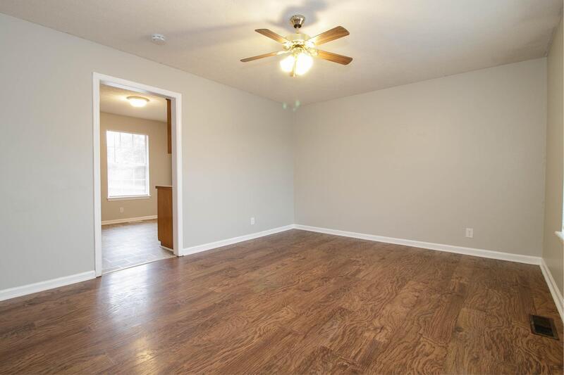 632 Artic Ave in Oak Grove, KY - Building Photo