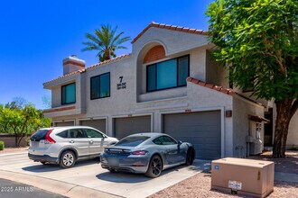 10055 E Mountainview Lake Dr in Scottsdale, AZ - Building Photo - Building Photo