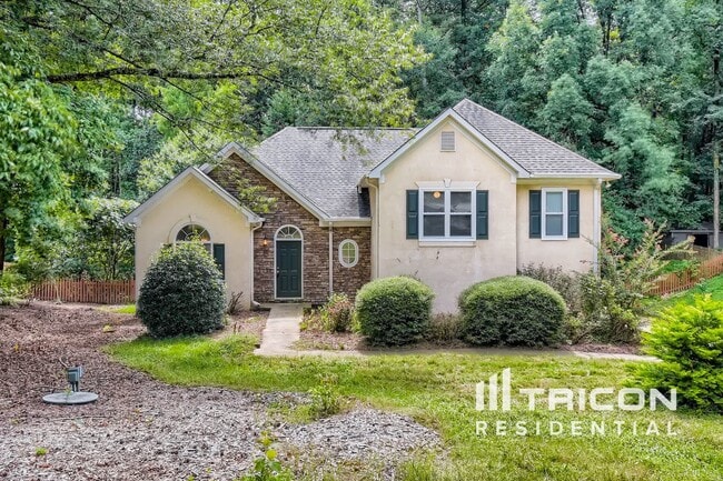 219 Cobblestone Cove in Sharpsburg, GA - Building Photo - Building Photo