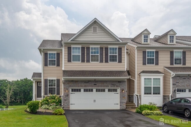 property at 601 Charleston Dr