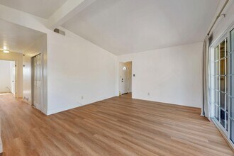 8511 Andrea Ct in San Diego, CA - Building Photo - Building Photo