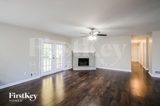 61 Vanya Ln SE in Smyrna, GA - Building Photo - Building Photo