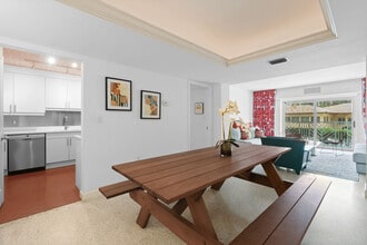 170 N Ocean Blvd in Palm Beach, FL - Building Photo - Building Photo