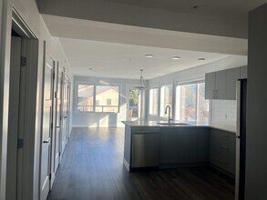 2215-2247 47 St NW in Edmonton, AB - Building Photo - Building Photo