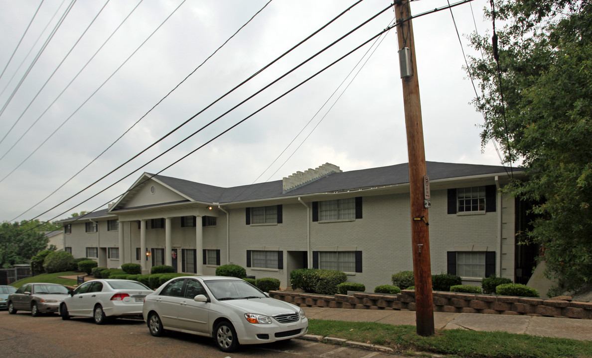 940 Bellevue Pl in Jackson, MS - Building Photo