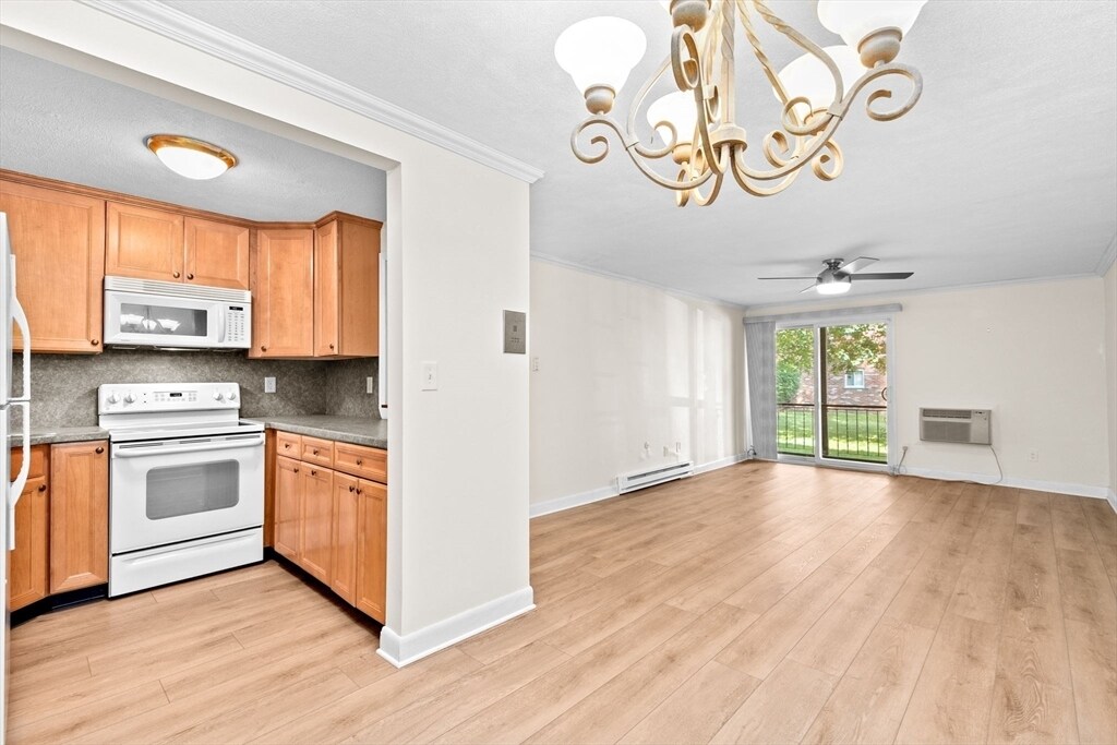 79 Fountain Ln in Weymouth, MA - Building Photo