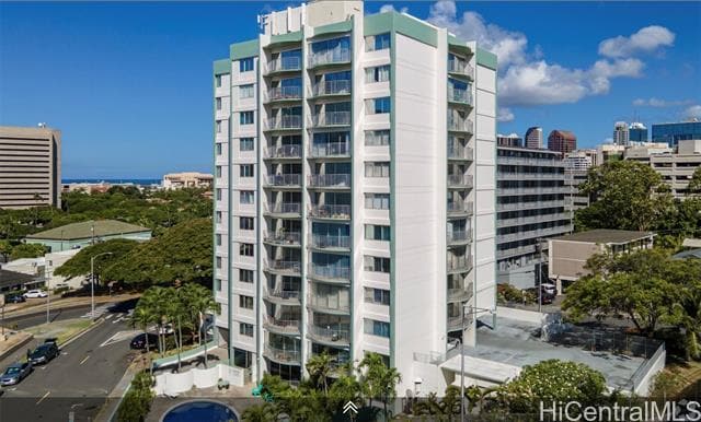 property at 710 Lunalilo St