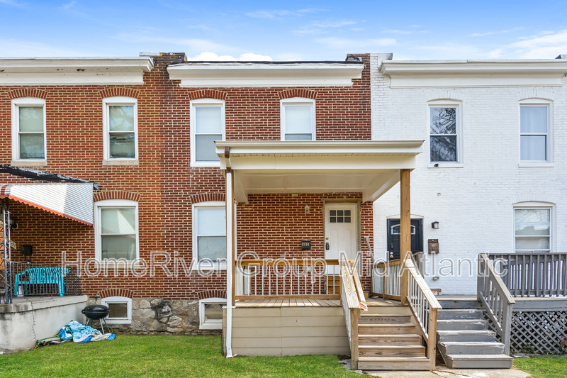 3701 Manchester Ave in Baltimore, MD - Building Photo