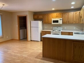 3710 Valcartier St in Bismarck, ND - Building Photo - Building Photo