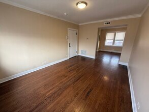 2805 N Kilbourn Ave in Chicago, IL - Building Photo - Building Photo