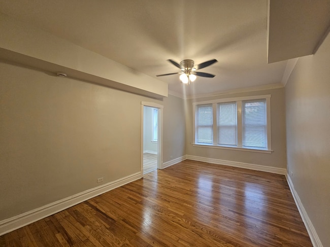 4749 N Monticello Ave, Unit 1C in Chicago, IL - Building Photo - Building Photo